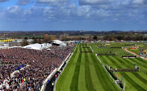 aintree racecourse grand national